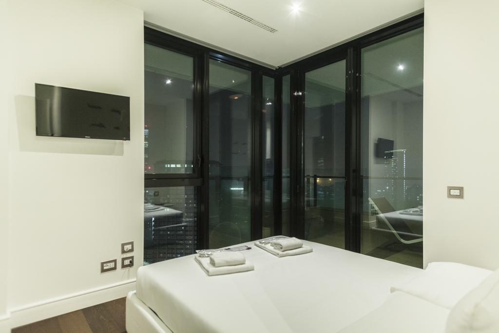 Hemeras Boutique Homes - Design Flats Near The City Center Милан Экстерьер фото