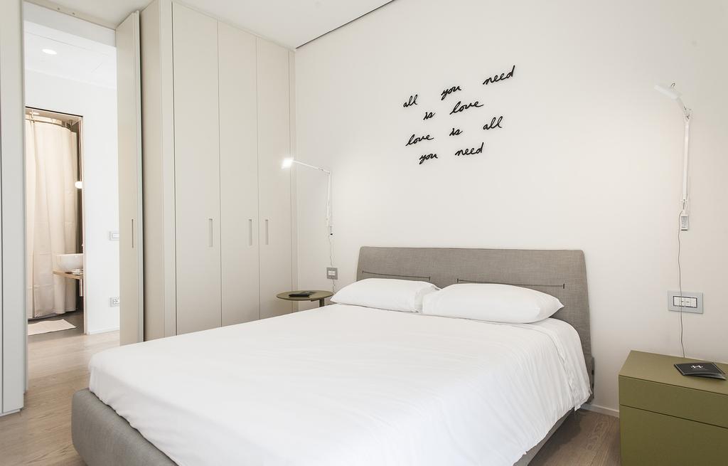 Hemeras Boutique Homes - Design Flats Near The City Center Милан Экстерьер фото