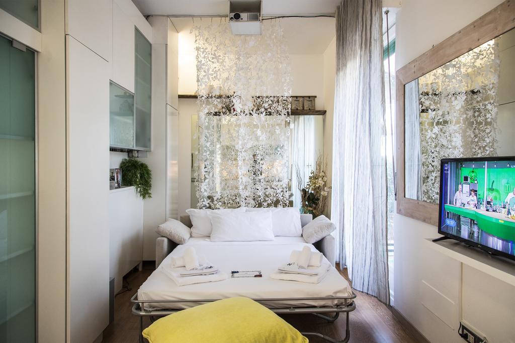 Hemeras Boutique Homes - Design Flats Near The City Center Милан Экстерьер фото