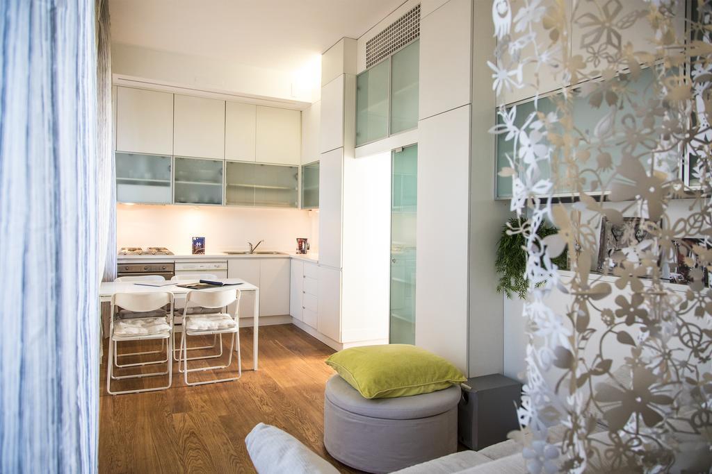 Hemeras Boutique Homes - Design Flats Near The City Center Милан Экстерьер фото